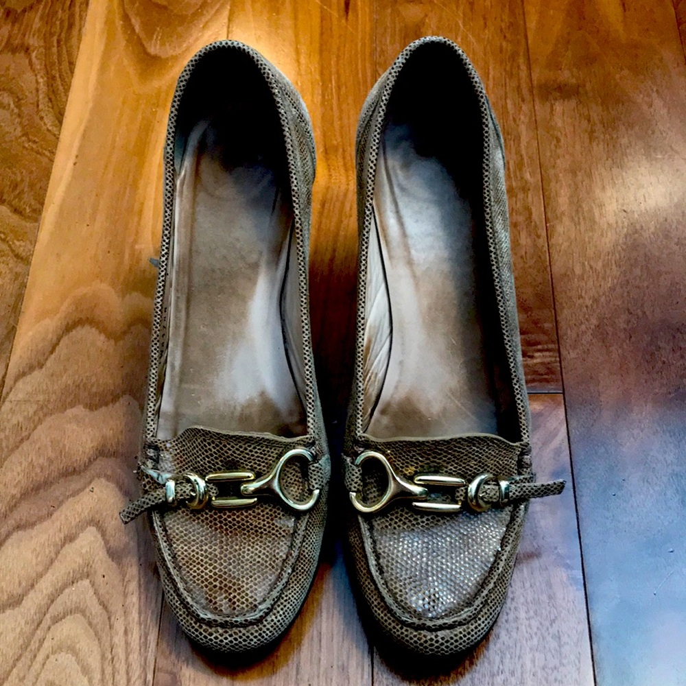 Stuart Weitzman heels, size 7, neutral beige with gold buckle